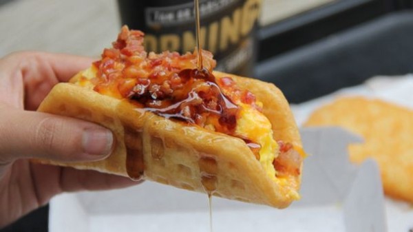 taco bell waffle taco